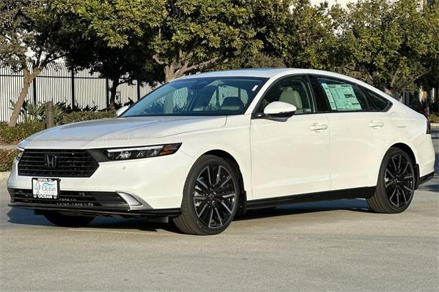 new 2025 Honda Accord Hybrid car, priced at $40,950