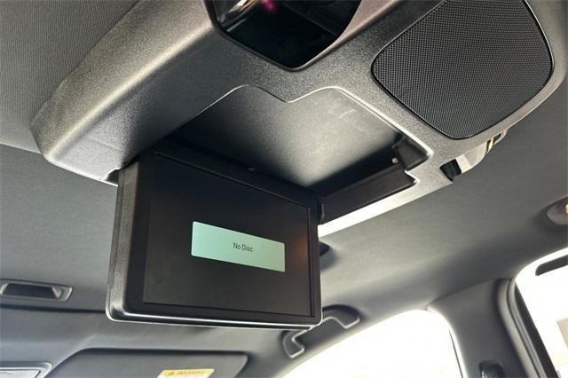 used 2022 Honda Pilot car, priced at $37,995