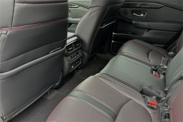 new 2025 Honda Pilot car, priced at $56,030