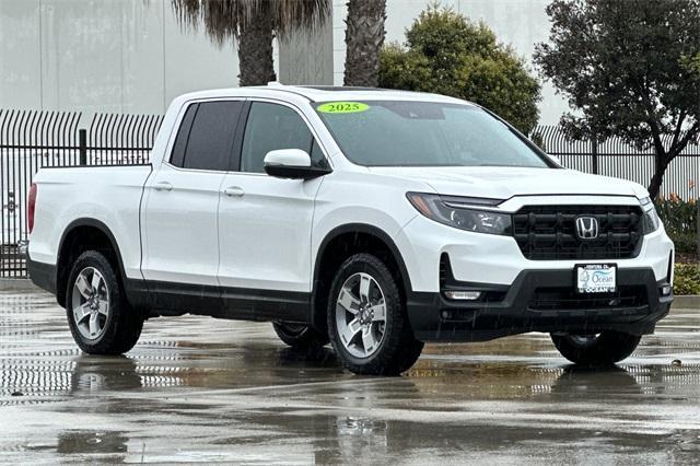 new 2025 Honda Ridgeline car, priced at $44,885