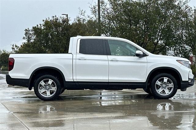 new 2025 Honda Ridgeline car, priced at $44,885