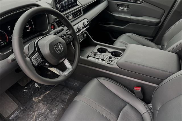 new 2025 Honda Pilot car, priced at $49,450