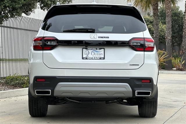 new 2025 Honda Pilot car, priced at $49,450