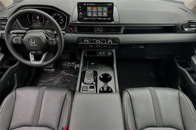 new 2025 Honda Pilot car, priced at $49,450