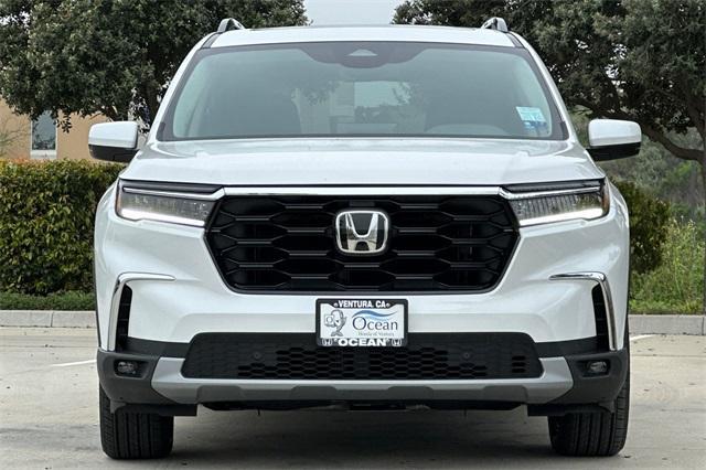 new 2025 Honda Pilot car, priced at $49,450
