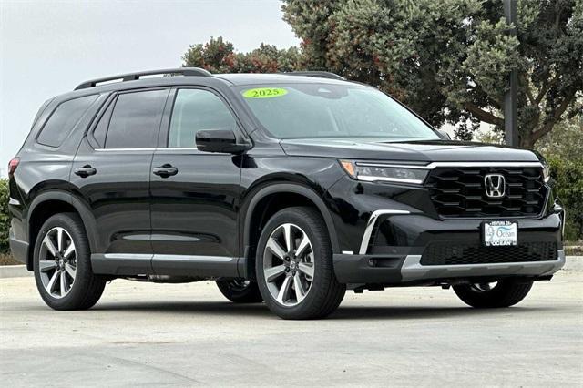 new 2025 Honda Pilot car, priced at $54,475