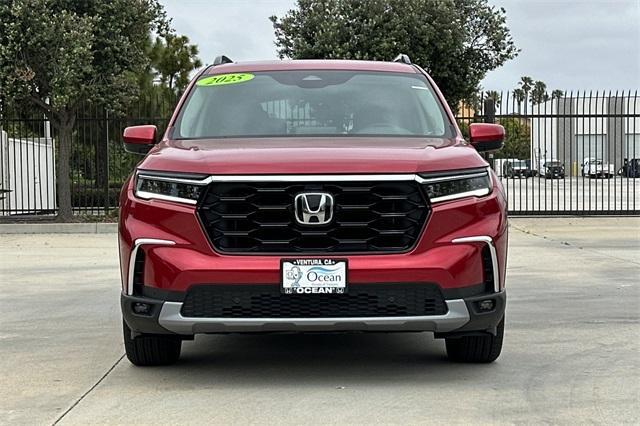 new 2025 Honda Pilot car, priced at $49,405