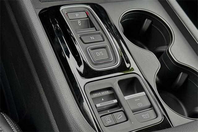 new 2025 Honda Pilot car, priced at $44,950