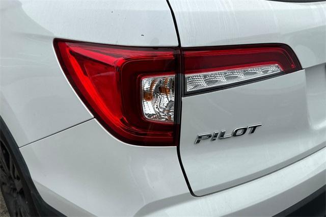 used 2022 Honda Pilot car, priced at $34,995