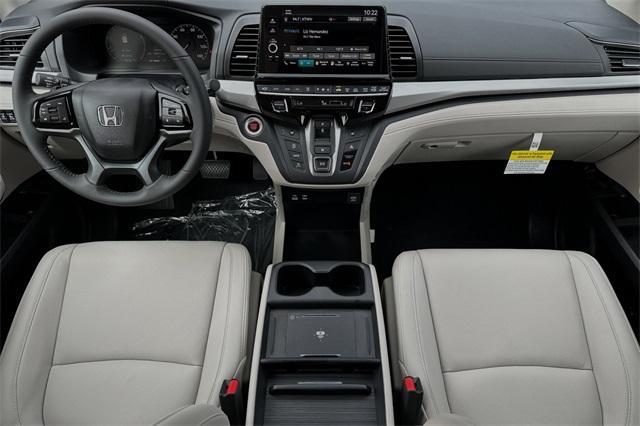 new 2025 Honda Odyssey car, priced at $43,670