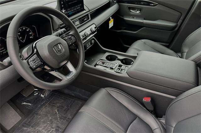 new 2025 Honda Pilot car, priced at $45,450