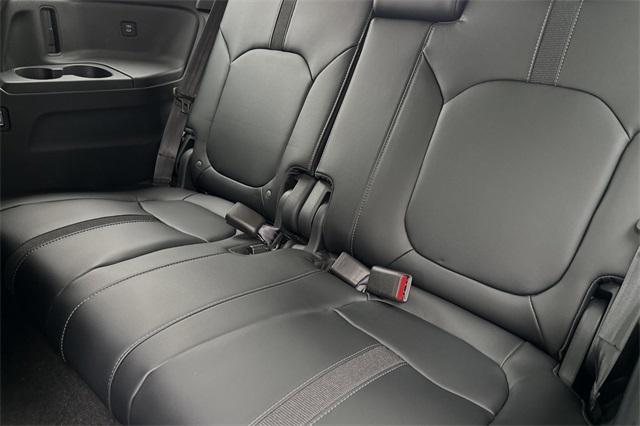 new 2025 Honda Pilot car, priced at $45,450