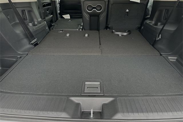 new 2025 Honda Pilot car, priced at $45,450