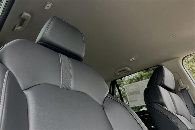 new 2025 Honda Pilot car, priced at $45,450