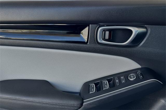 new 2025 Honda Civic Hybrid car, priced at $33,100