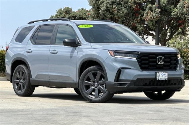 new 2025 Honda Pilot car, priced at $42,105