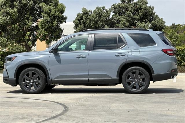 new 2025 Honda Pilot car, priced at $42,105