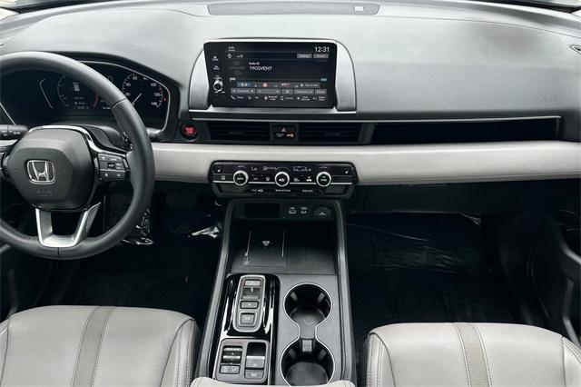 used 2025 Honda Pilot car, priced at $42,895