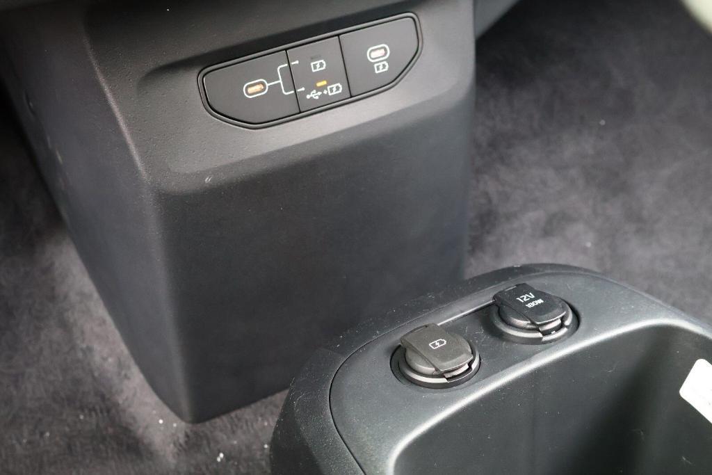 new 2025 Kia EV6 car, priced at $47,327