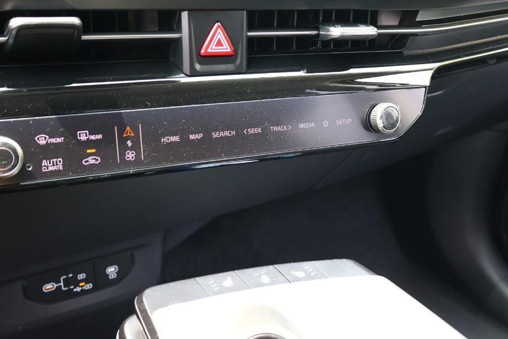 new 2025 Kia EV6 car, priced at $47,327