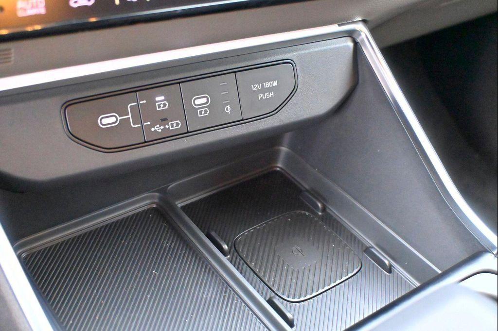 new 2026 Kia Carnival car, priced at $39,756