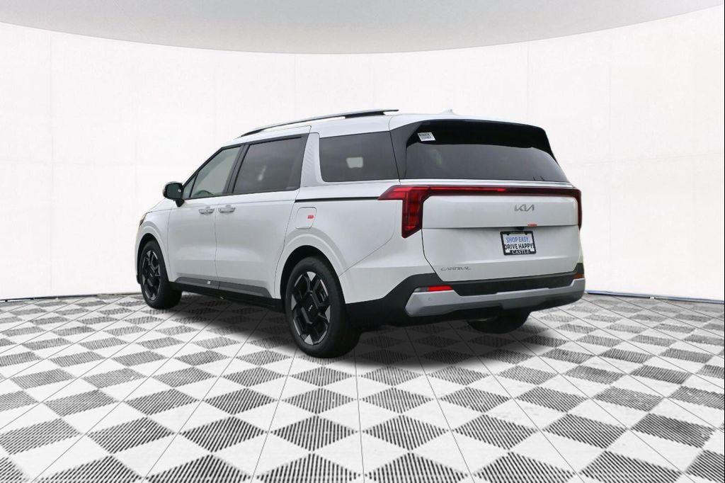 new 2026 Kia Carnival car, priced at $39,756