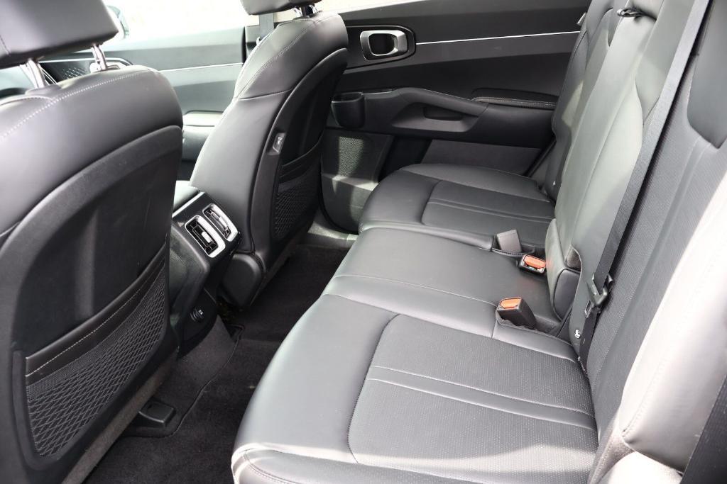 used 2024 Kia Sorento car, priced at $34,271