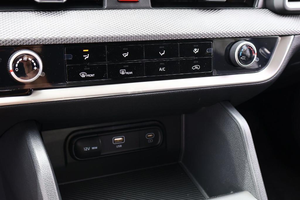 new 2025 Kia Sportage car, priced at $27,910