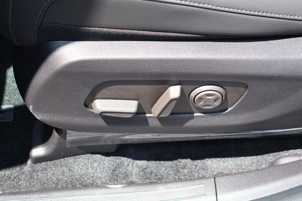 new 2026 Kia Carnival car, priced at $39,358
