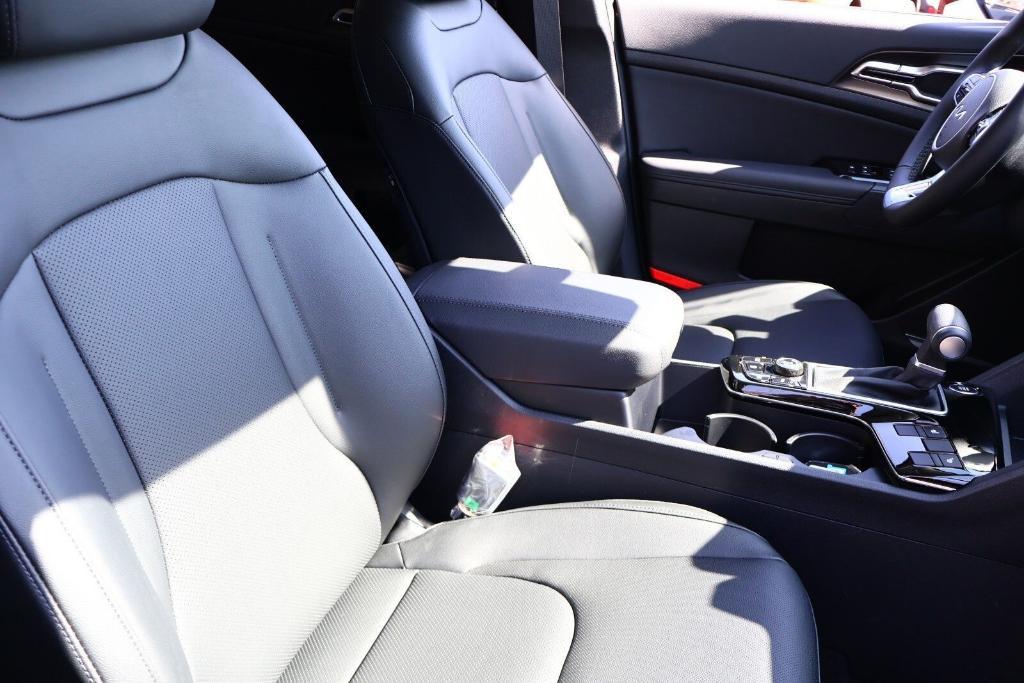 new 2025 Kia Sportage car, priced at $31,131