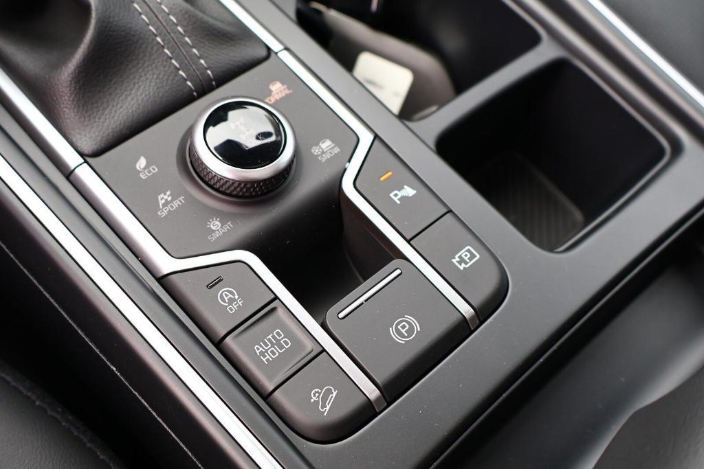 new 2025 Kia Sorento car, priced at $40,756