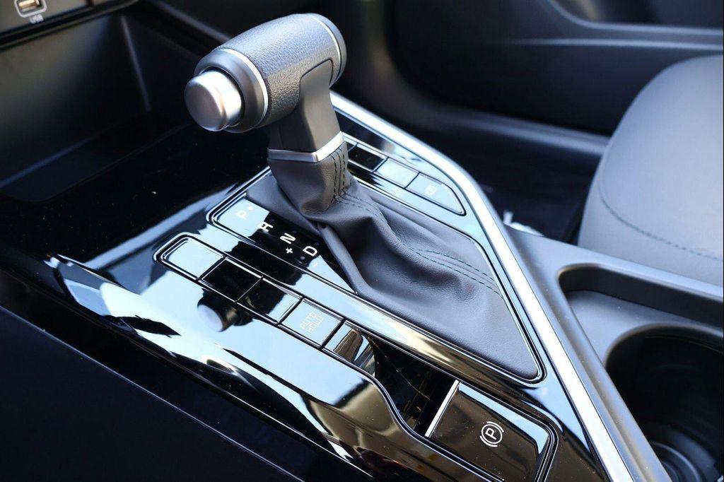 new 2025 Kia Niro car, priced at $24,597