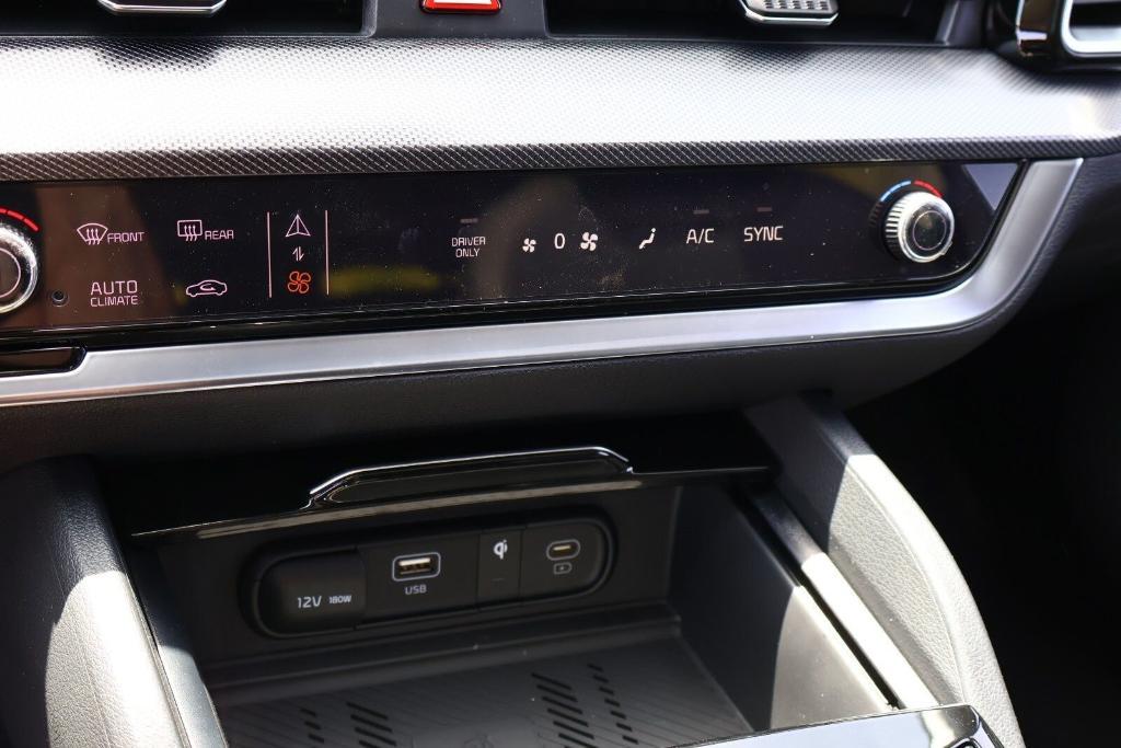 new 2025 Kia Sportage Hybrid car, priced at $37,500