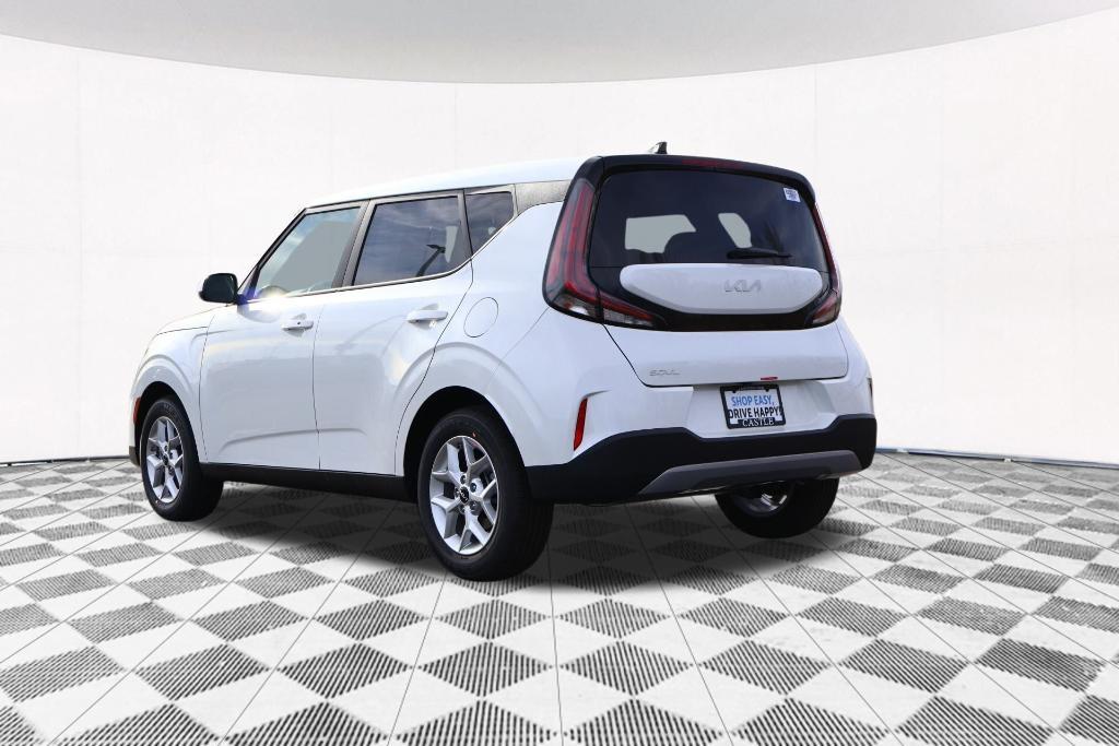 new 2025 Kia Soul car, priced at $22,079