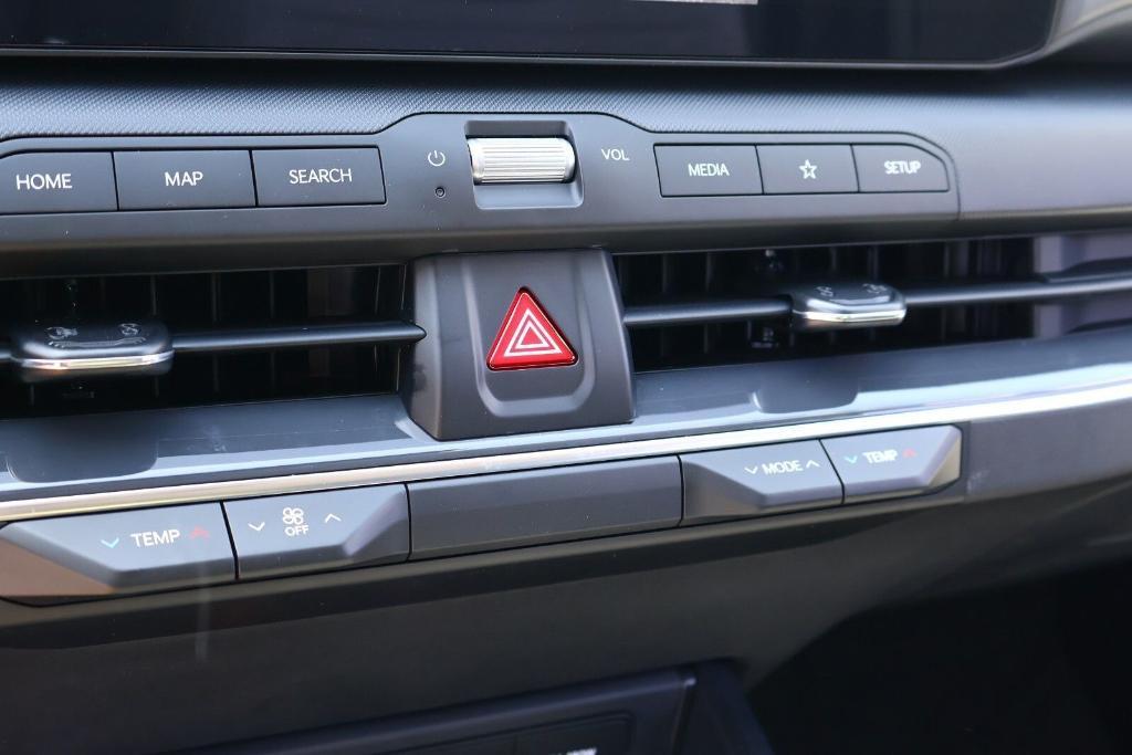 new 2025 Kia K4 car, priced at $23,682