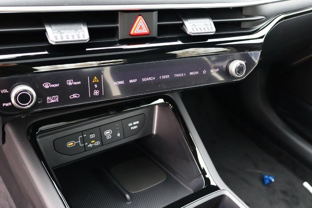 new 2025 Kia K5 car, priced at $30,258