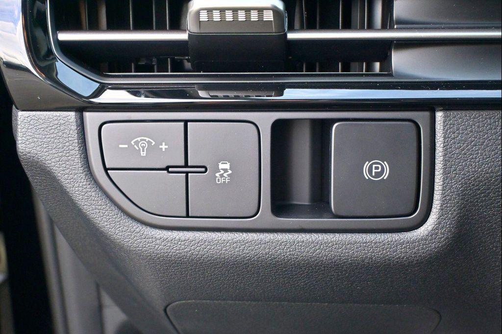 new 2026 Kia Sportage car, priced at $28,002