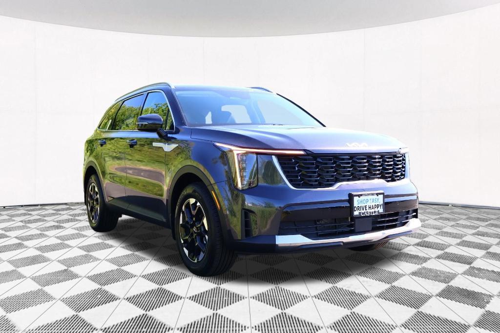 used 2025 Kia Sorento car, priced at $32,376