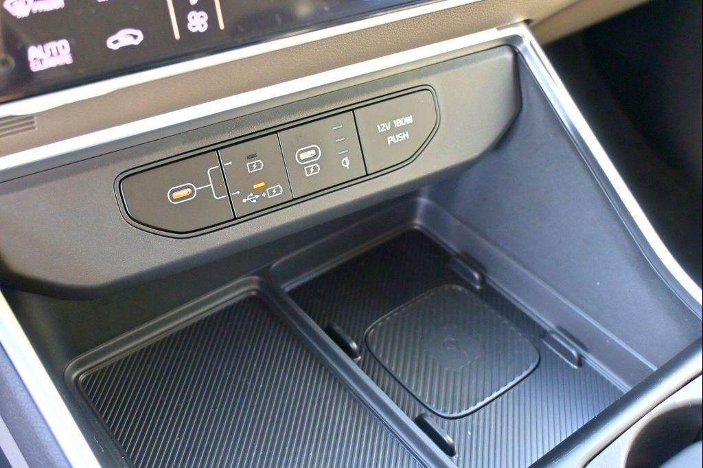 new 2026 Kia Carnival car, priced at $39,925