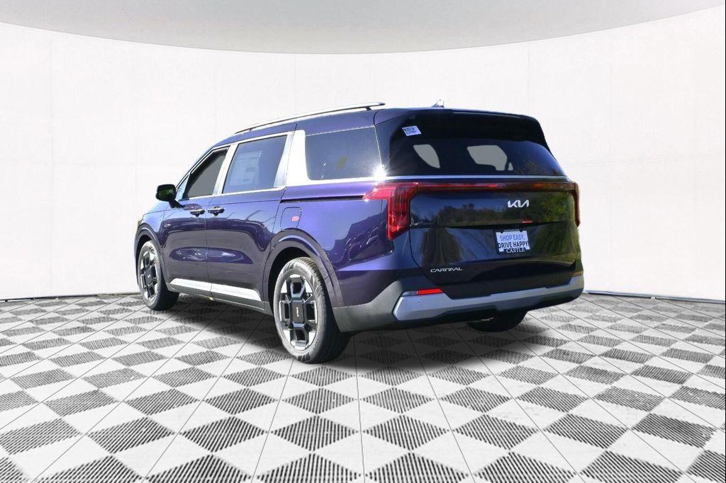 new 2026 Kia Carnival car, priced at $39,925