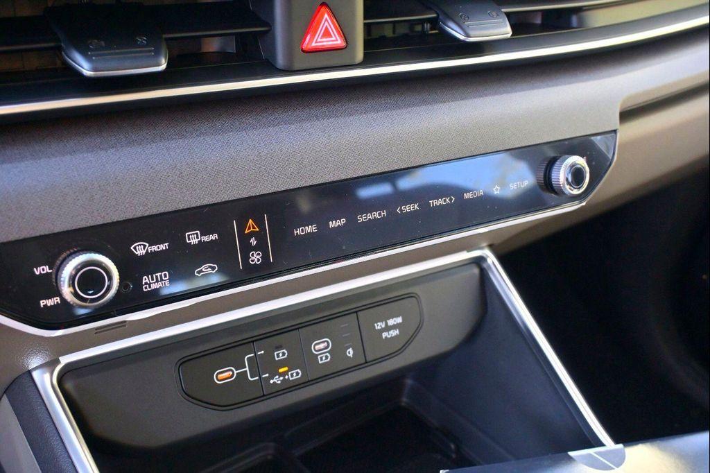 new 2026 Kia Carnival car, priced at $39,925