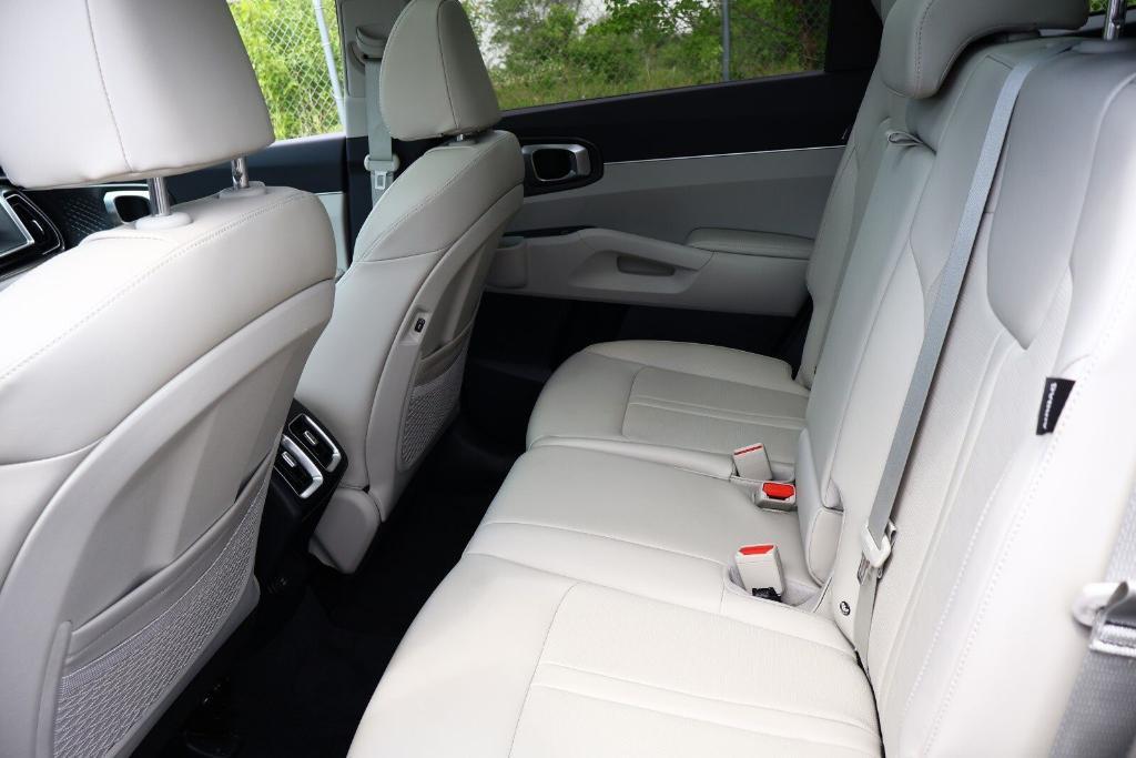 used 2025 Kia Sorento car, priced at $33,571