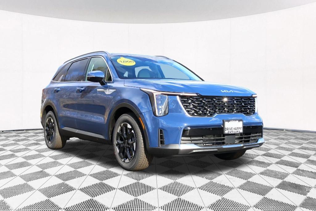 used 2025 Kia Sorento car, priced at $33,571