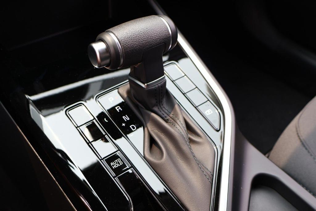 new 2025 Kia Niro car, priced at $27,097