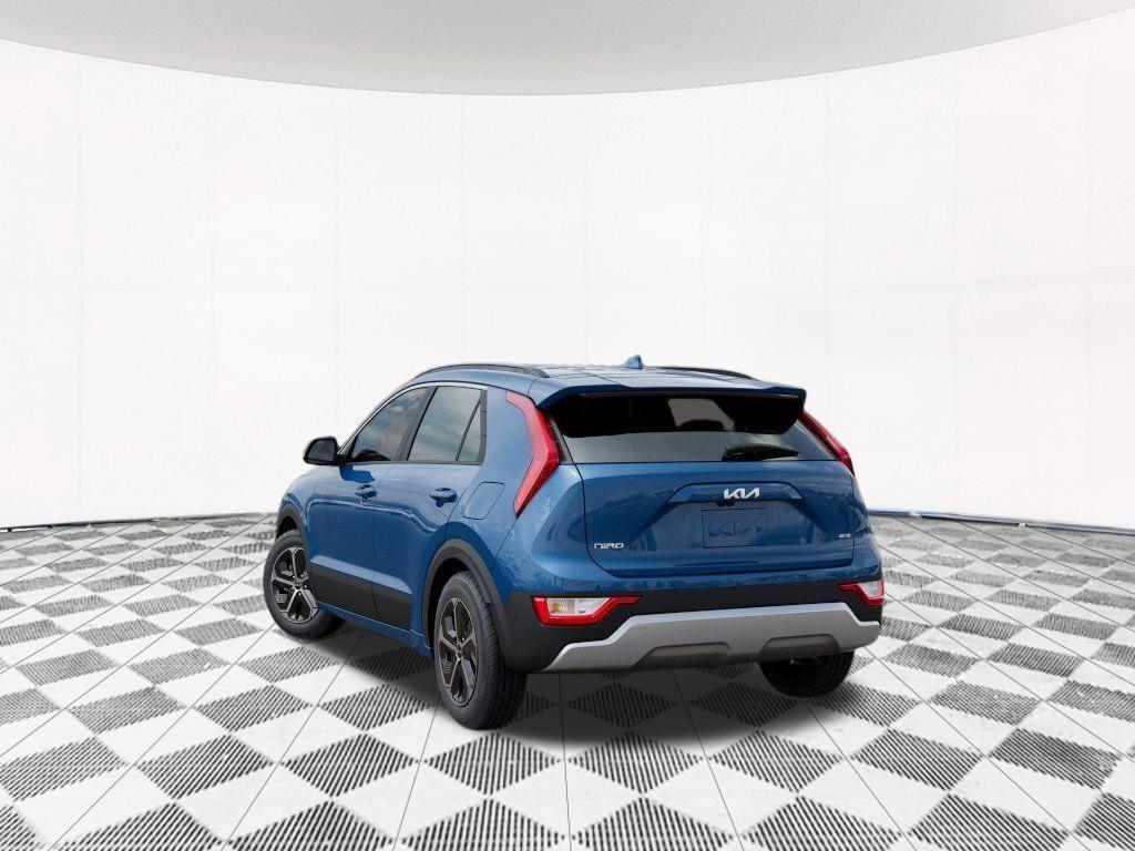 new 2025 Kia Niro car
