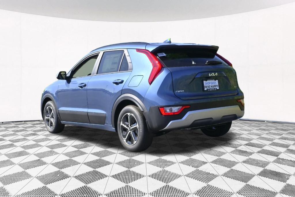 new 2025 Kia Niro car