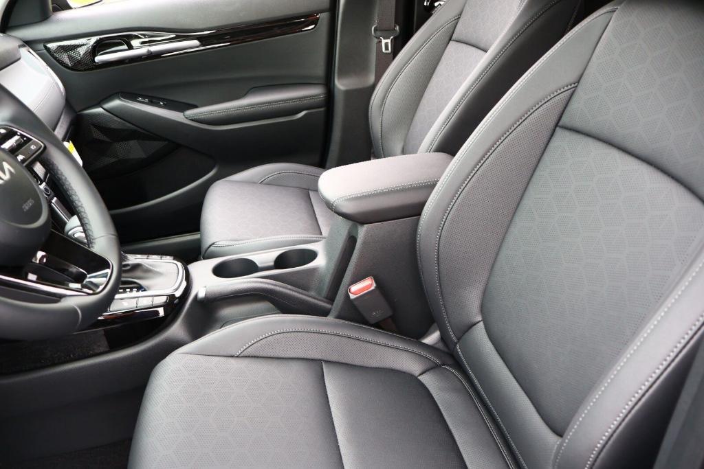 new 2025 Kia Seltos car, priced at $28,700