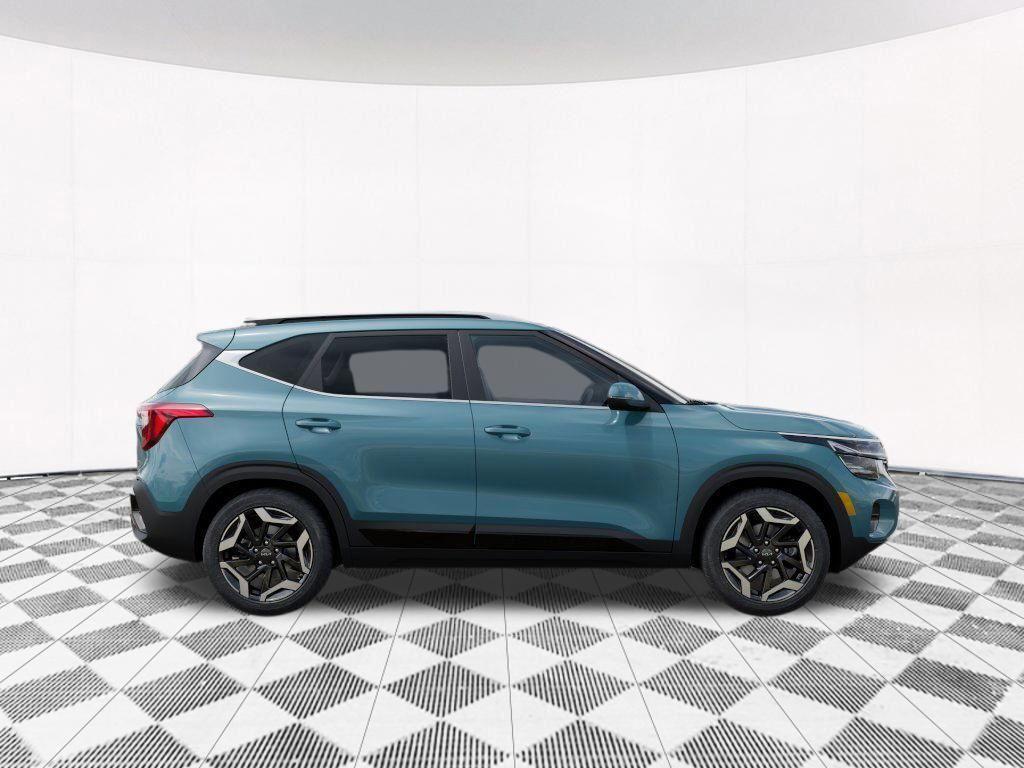 new 2025 Kia Seltos car, priced at $30,187