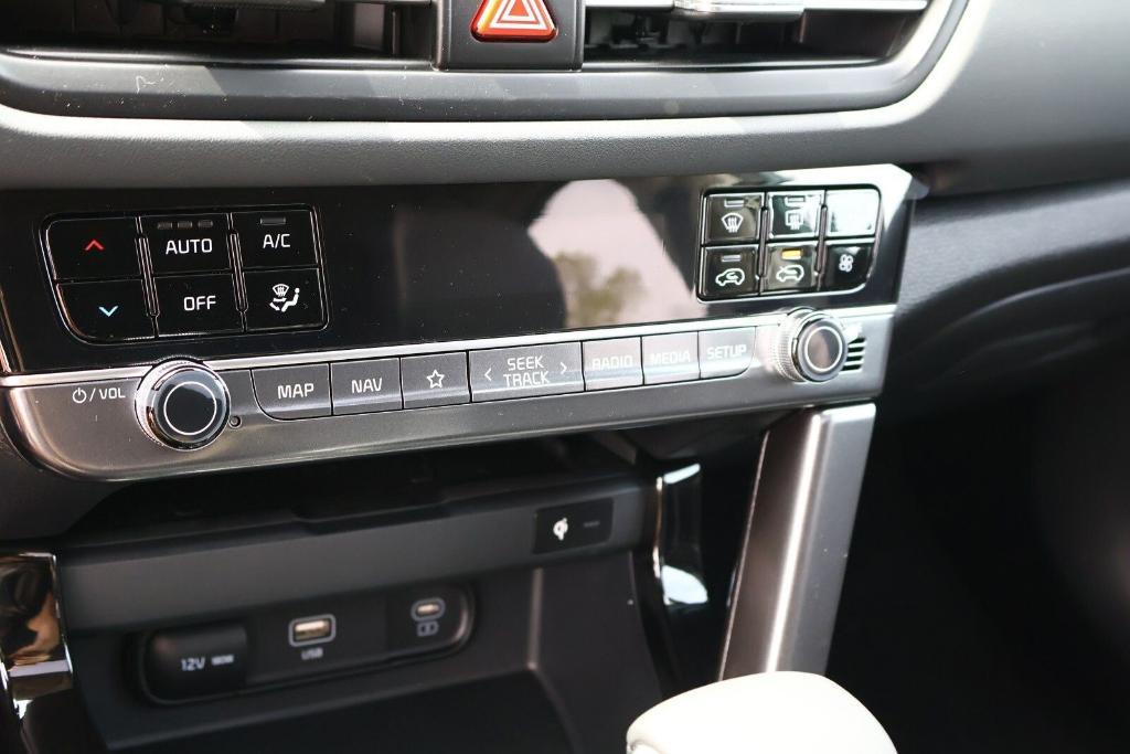 new 2025 Kia Seltos car, priced at $30,187
