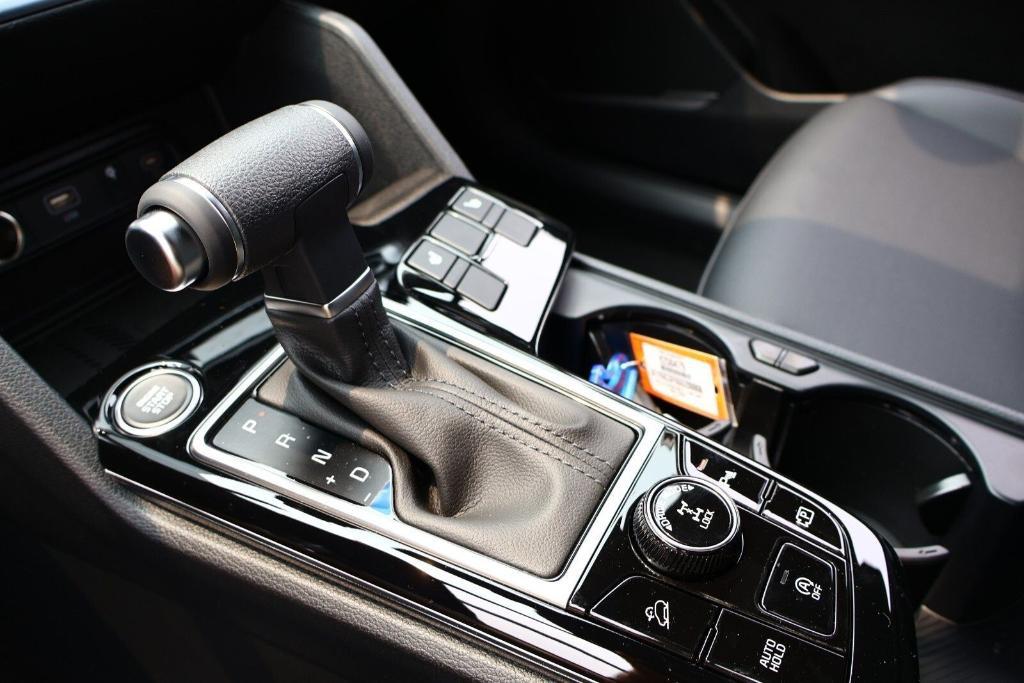 new 2025 Kia Sportage car, priced at $29,876